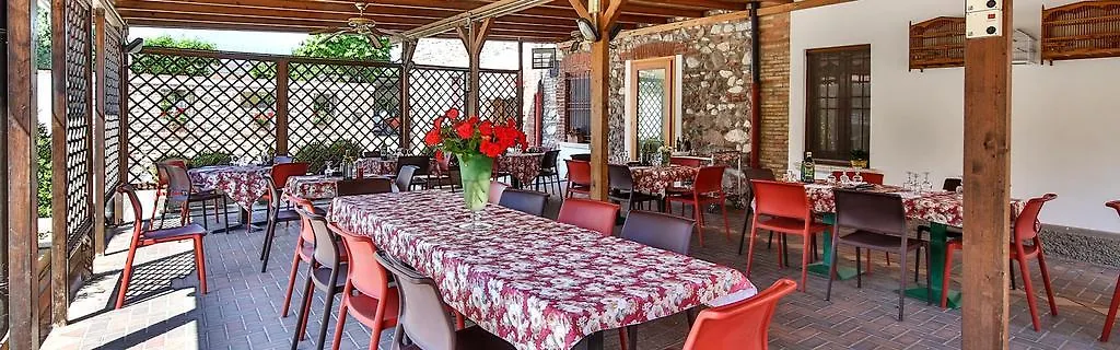 Hotel Trattoria Milani Lonato 0*,  Italia