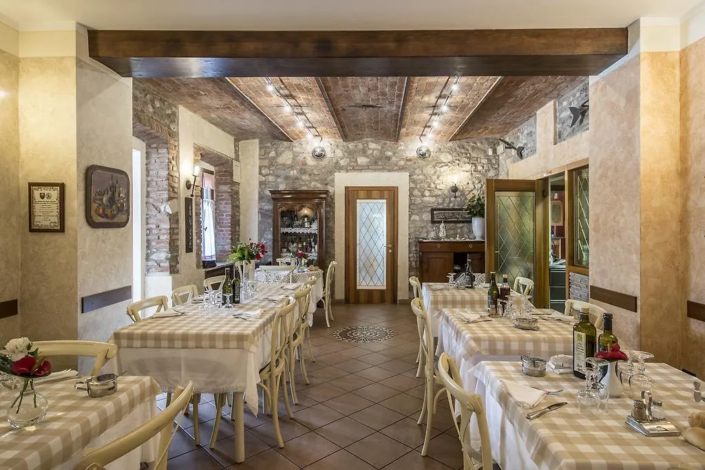 Hotel Trattoria Milani Lonato 0*,  Italia
